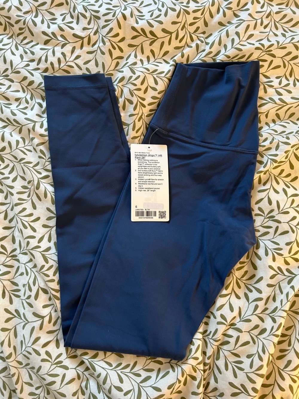 NWT lululemon blue aligns